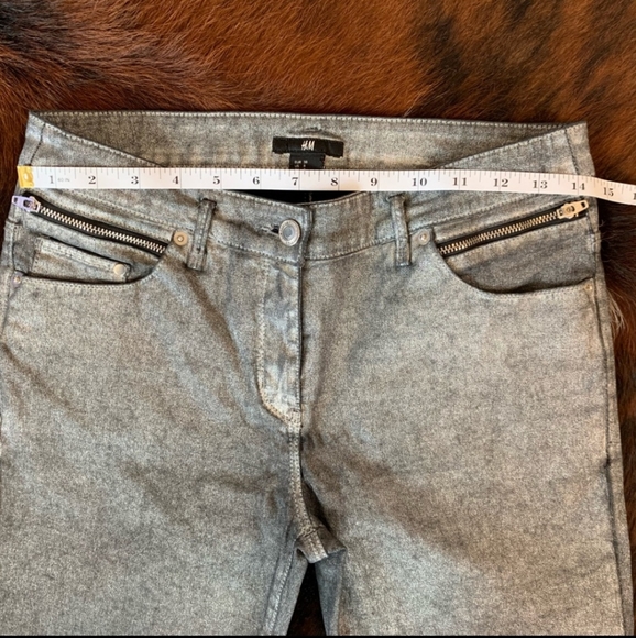 H&M silver jeans. Size 8 - Picture 7 of 8